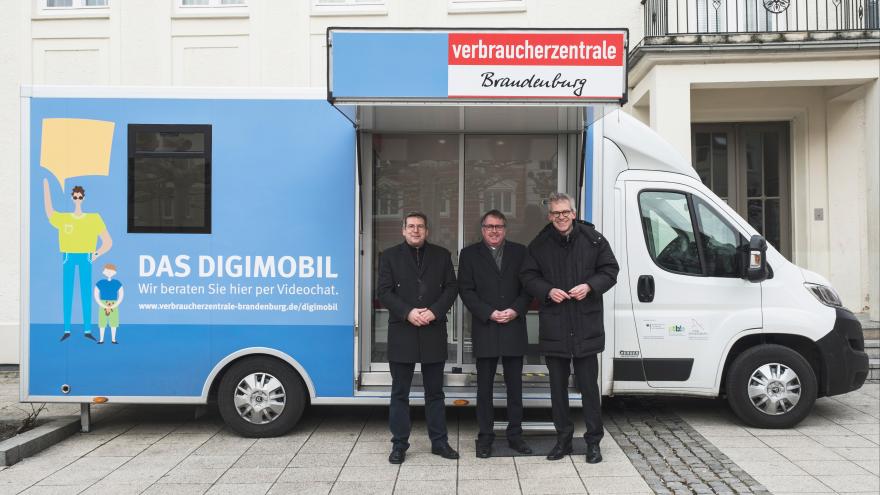 Pressefoto Digimobil in Wittenberg VZB Stefan Ludwig Christian A. Rumpke (c) Jens Wegner