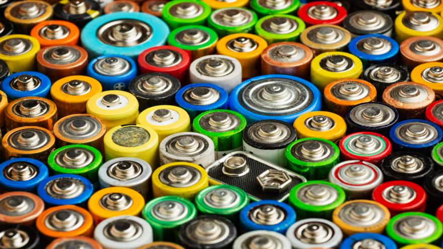 Batterien verschiedener Größen und Farben