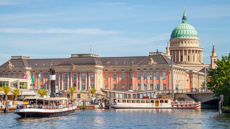 Brandenburg Potsdam Schloss Landtag_fotolia_159598696_pure-life-pictures